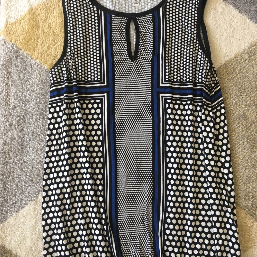 Max Studio sleeveless blouse